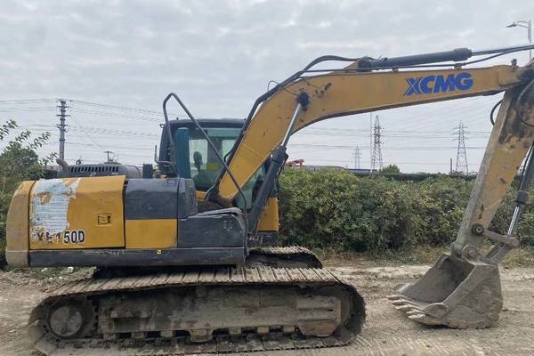 徐州市出售转让二手不详小时2018年徐工XE150挖掘机