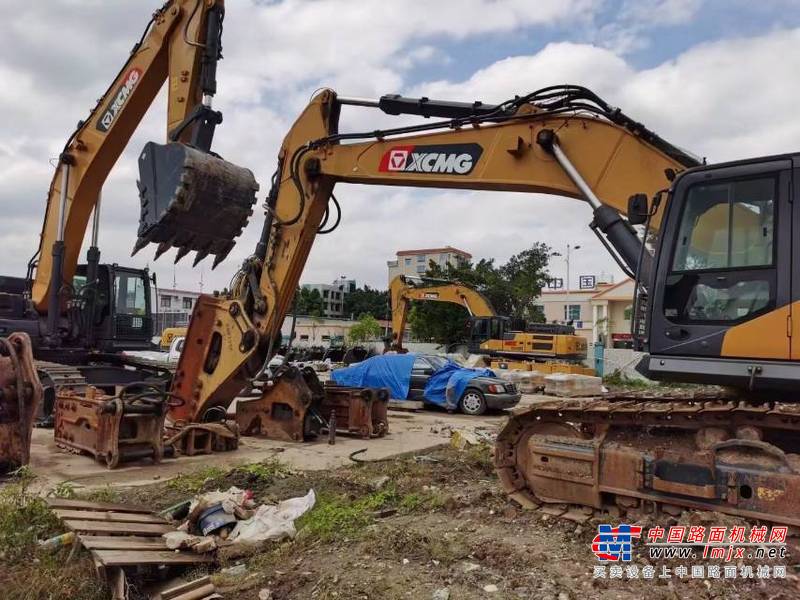 徐州市出售转让二手不详小时2021年徐工XE490D挖掘机