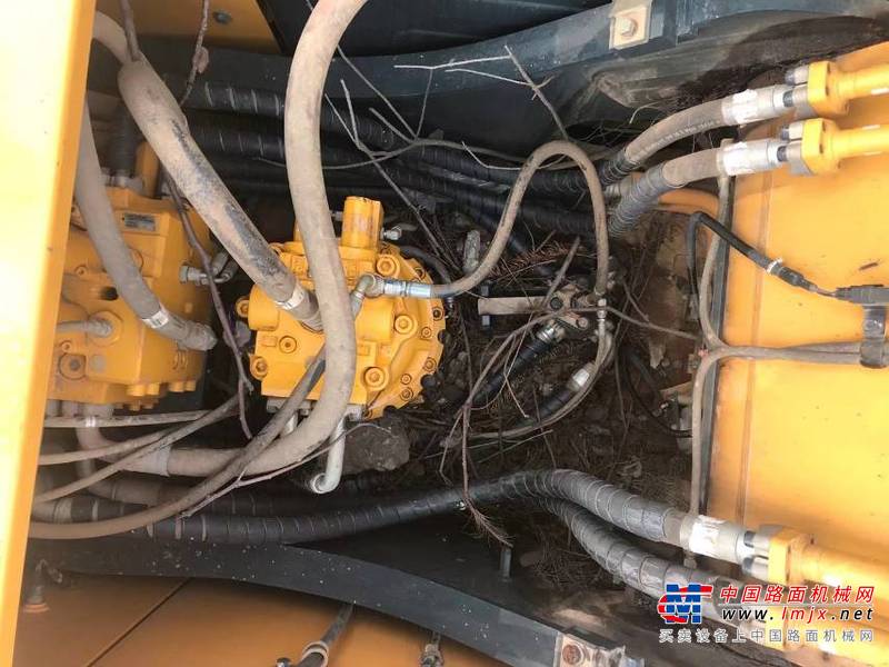 徐州市出售转让二手不详小时2020年现代R215挖掘机
