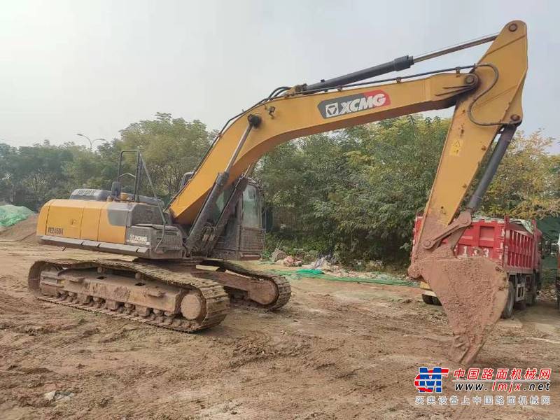 徐州市出售转让二手不详小时2020年徐工XE245D挖掘机