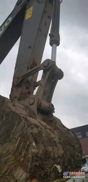 徐州市出售转让二手不详小时2021年沃尔沃EC210挖掘机