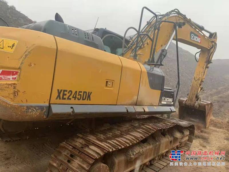 徐州市出售转让二手不详小时2019年徐工XE245D挖掘机