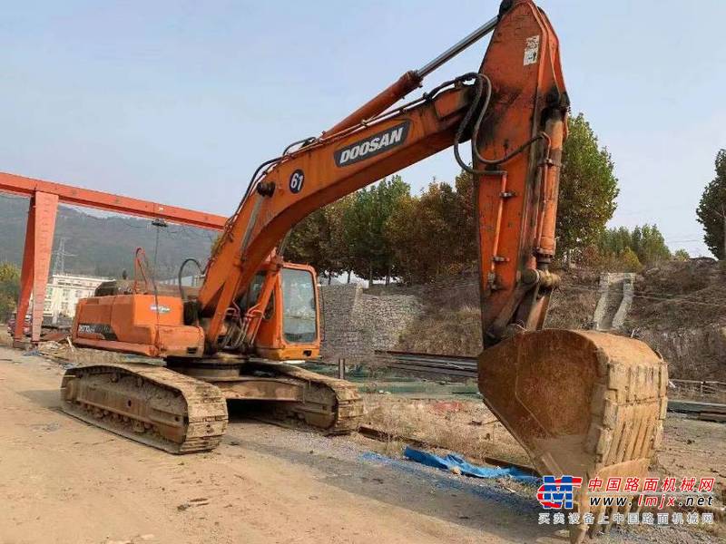 徐州市出售转让二手不详小时2012年斗山DH370挖掘机