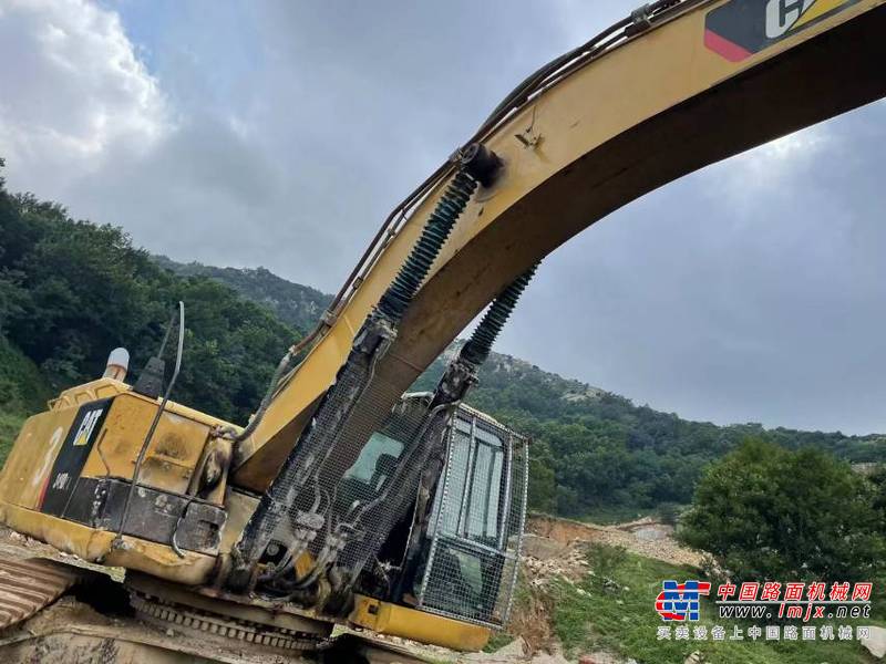 徐州市出售转让二手不详小时2018年卡特彼勒349D2挖掘机