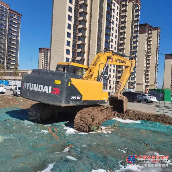 徐州市出售转让二手不详小时2020年现代R215挖掘机