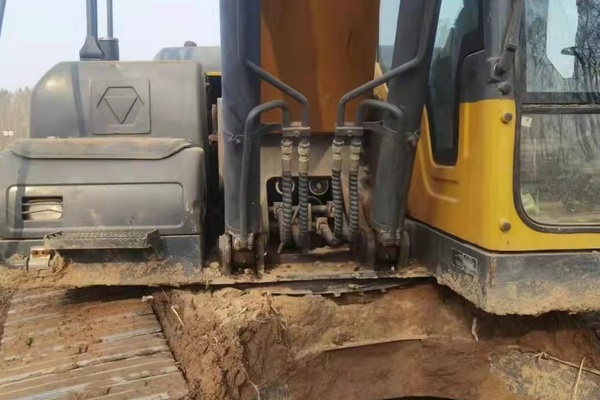 徐州市出售转让二手不详小时2018年徐工XE200D挖掘机