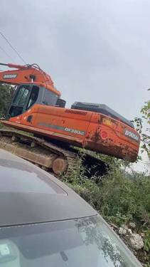徐州市出售转让二手不详小时2015年斗山DX380挖掘机