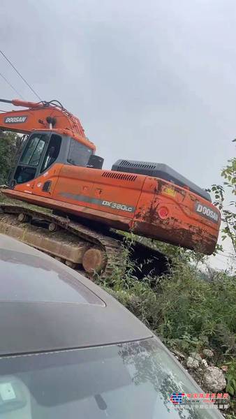 徐州市出售转让二手不详小时2015年斗山DX380挖掘机