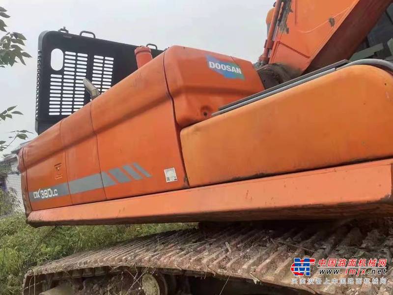 徐州市出售转让二手不详小时2015年斗山DX380挖掘机