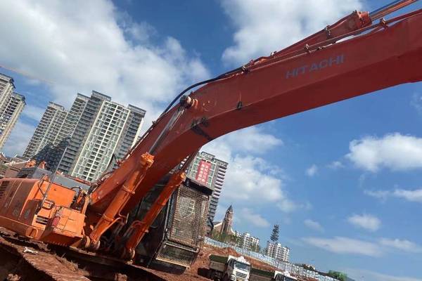 徐州市出售转让二手不详小时2010年日立ZX450挖掘机