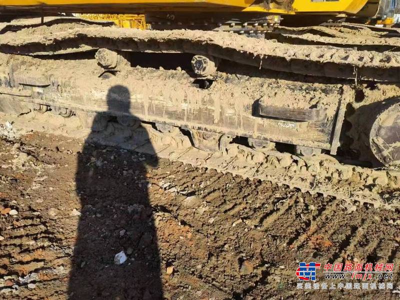 徐州市出售转让二手不详小时2019年龙工LG6225挖掘机
