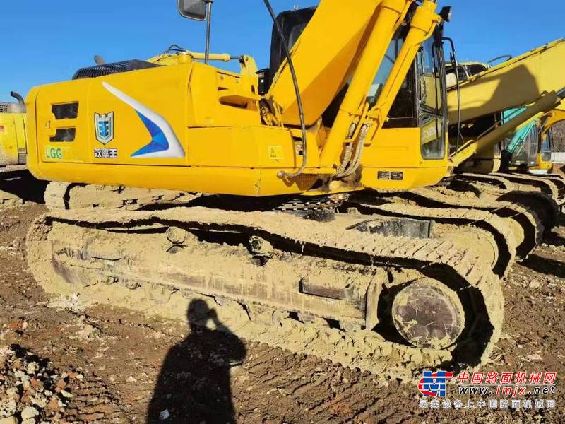 徐州市出售转让二手不详小时2019年龙工LG6225挖掘机
