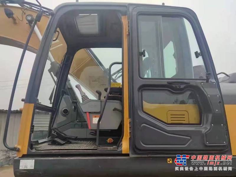 徐州市出售转让二手不详小时2019年徐工XE200D挖掘机