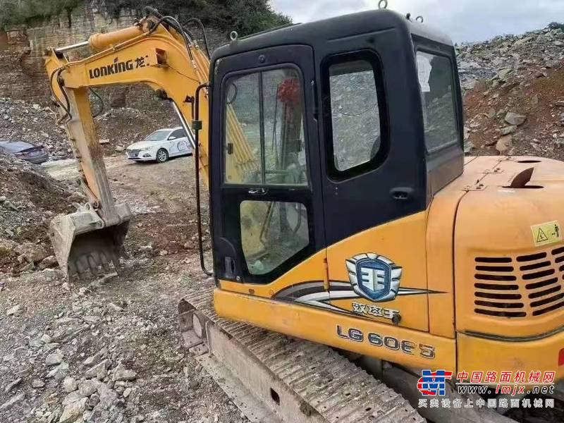徐州市出售转让二手不详小时2017年龙工LG6085挖掘机