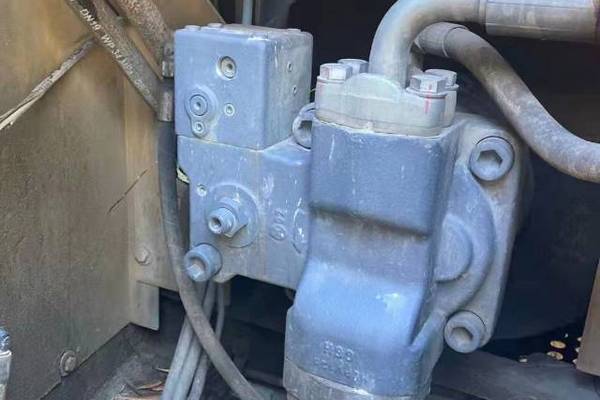 徐州市出售转让二手不详小时2018年徐工XE150挖掘机