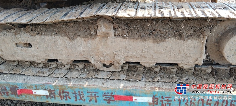 徐州市出售转让二手不详小时2013年龙工LG6065挖掘机