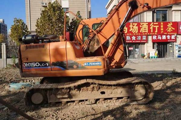 徐州市出售转让二手不详小时2011年斗山DH150挖掘机