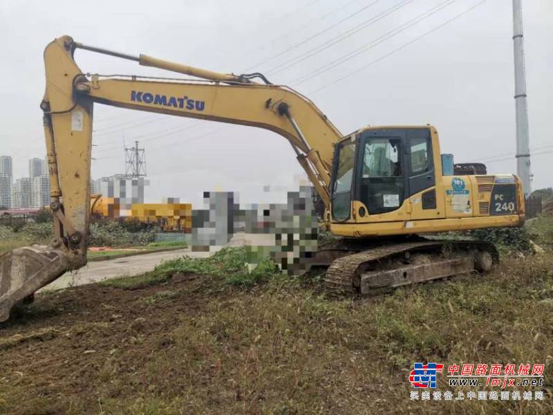 徐州市出售转让二手不详小时2010年小松PC200-8挖掘机