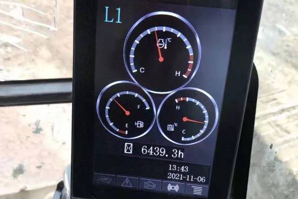 徐州市出售转让二手不详小时2018年徐工XE215D挖掘机