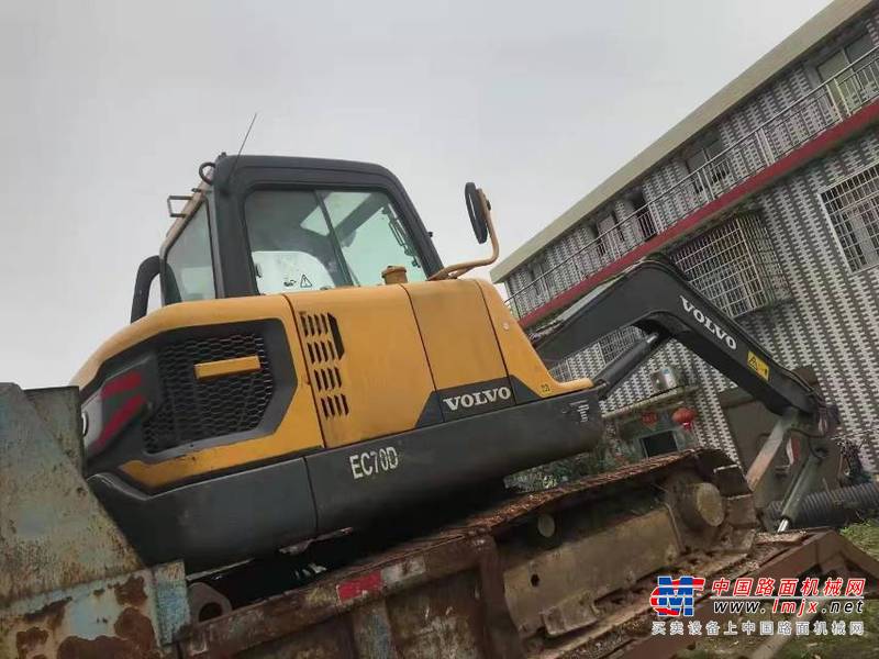 徐州市出售转让二手不详小时2017年沃尔沃EC55挖掘机