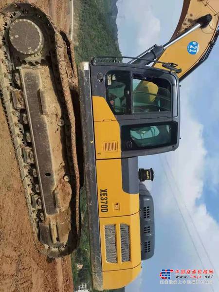徐州市出售转让二手不详小时2020年徐工XE370D挖掘机