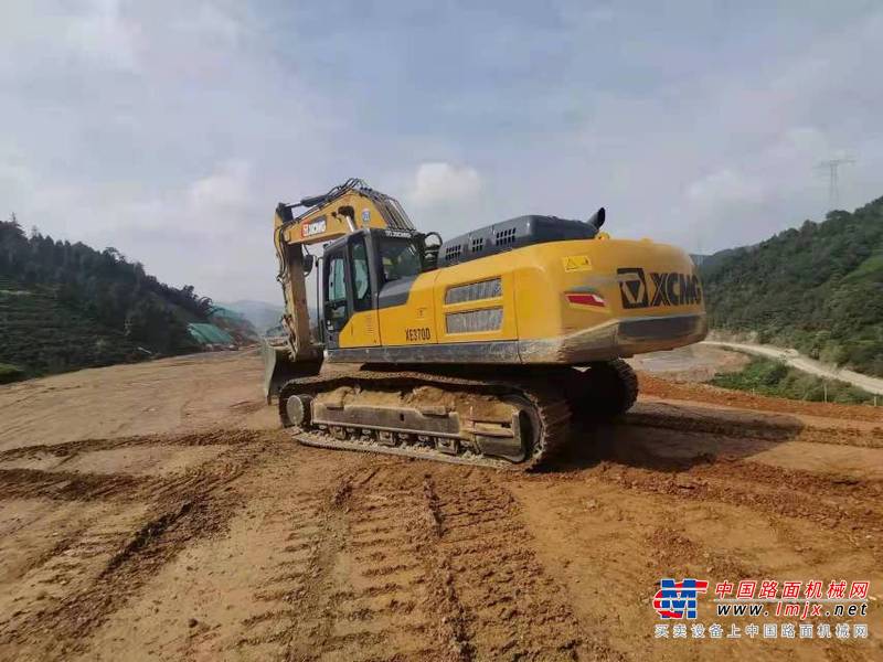 徐州市出售转让二手不详小时2020年徐工XE370D挖掘机