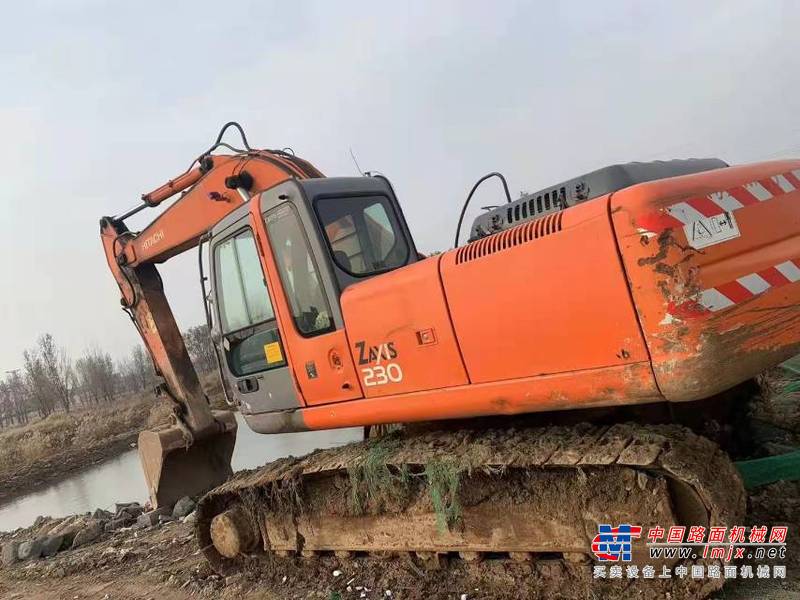 徐州市出售转让二手不详小时2004年日立EX230挖掘机