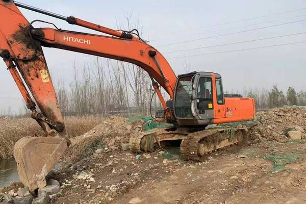 徐州市出售转让二手不详小时2004年日立EX230挖掘机