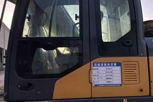 徐州市出售转让二手不详小时2020年徐工XE215D挖掘机