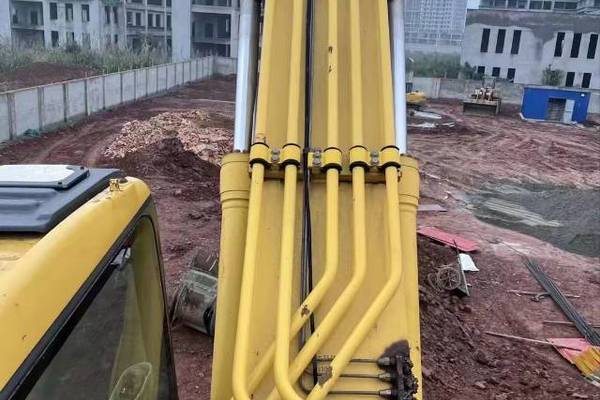 徐州市出售转让二手不详小时2014年小松PC360-7挖掘机