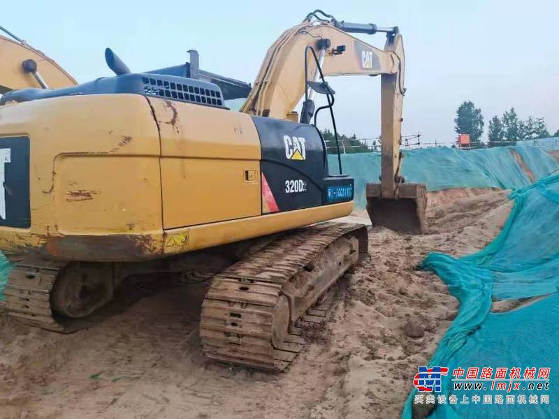 徐州市出售转让二手不详小时2017年卡特彼勒320D2挖掘机