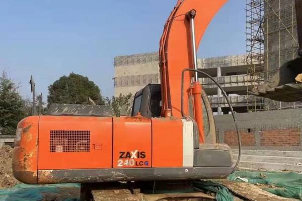 徐州市出售转让二手不详小时2013年日立EX210挖掘机