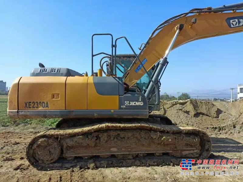 徐州市出售转让二手不详小时2019年徐工XE200D挖掘机