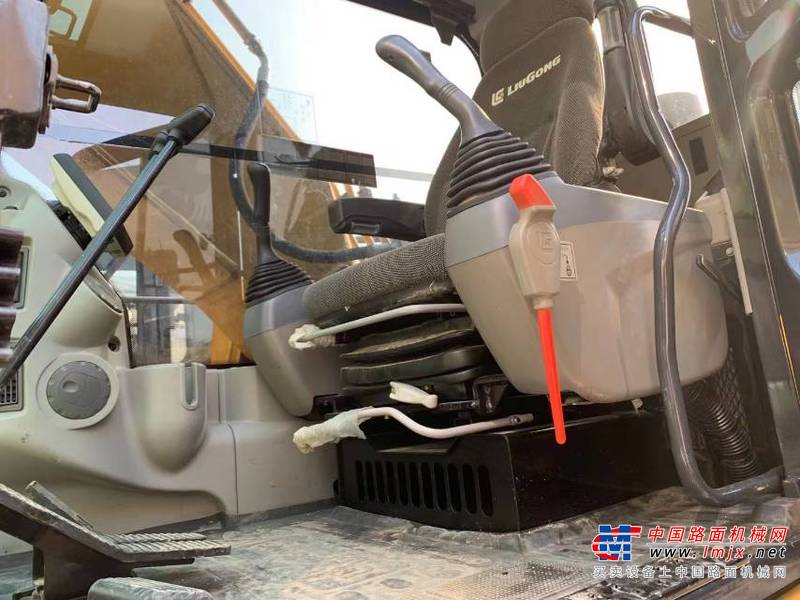 徐州市出售转让二手不详小时2019年柳工CLG922挖掘机