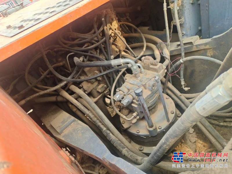 徐州市出售转让二手不详小时2010年日立ZX240挖掘机