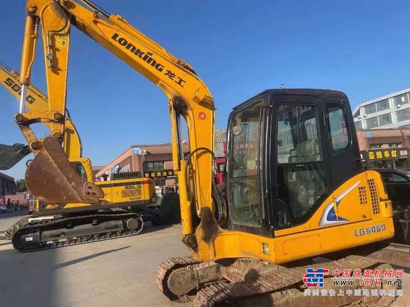 徐州市出售转让二手不详小时2020年龙工LG6060挖掘机