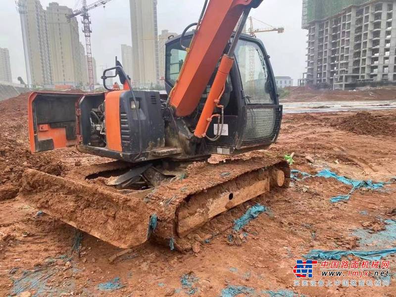 徐州市出售转让二手不详小时2015年日立ZX70挖掘机