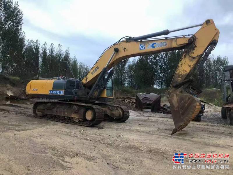 徐州市出售转让二手不详小时2017年徐工XE370D挖掘机