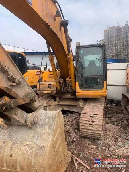 徐州市出售转让二手不详小时2017年龙工LG6225挖掘机