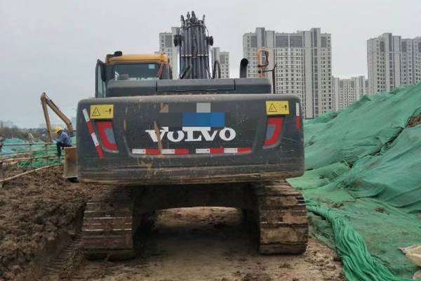 徐州市出售转让二手不详小时2018年沃尔沃EC210挖掘机