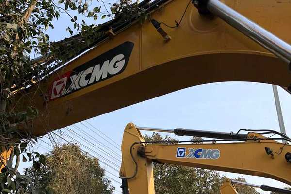 徐州市出售转让二手不详小时2020年徐工XE400DK挖掘机
