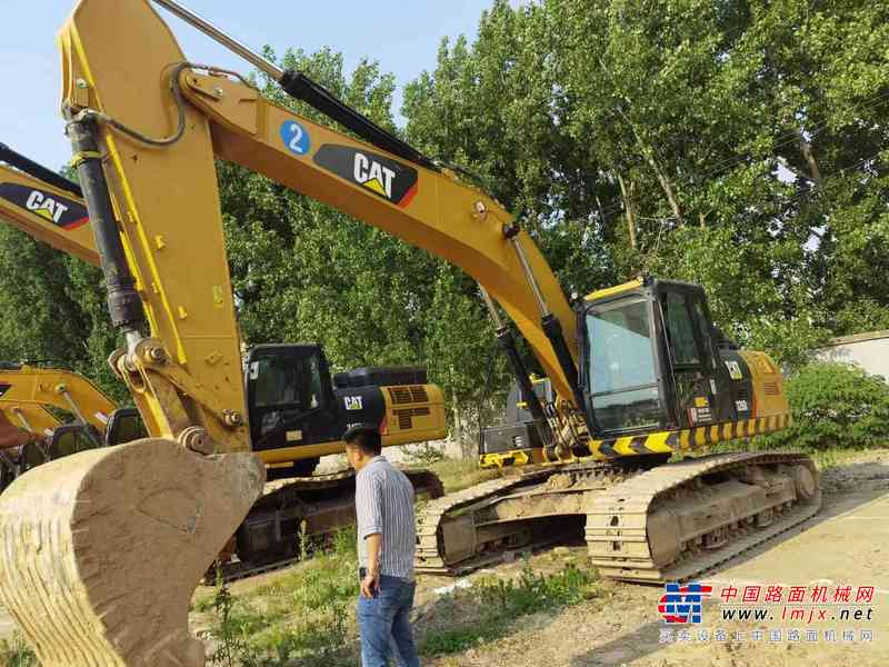 徐州市出售转让二手不详小时2019年卡特彼勒326D2L液压挖掘机
