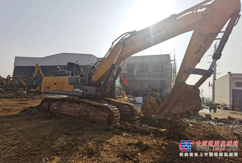 徐州市出售转让二手不详小时2020年徐工XE490DK挖掘机