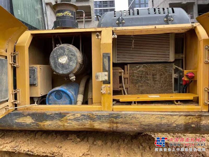 徐州市出售转让二手不详小时2018年徐工XE215D挖掘机