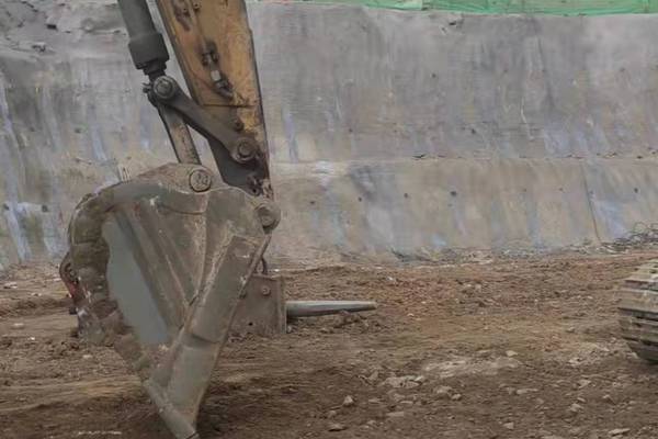 徐州市出售转让二手不详小时2014年徐工XE470D挖掘机