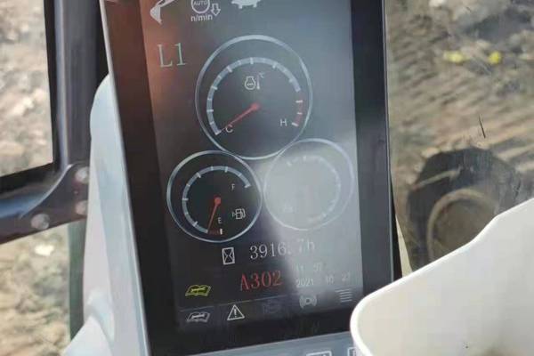 徐州市出售转让二手不详小时2018年徐工XE270D挖掘机