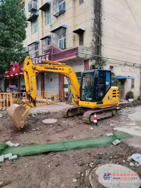 徐州市出售转让二手不详小时2020年龙工LG6060挖掘机