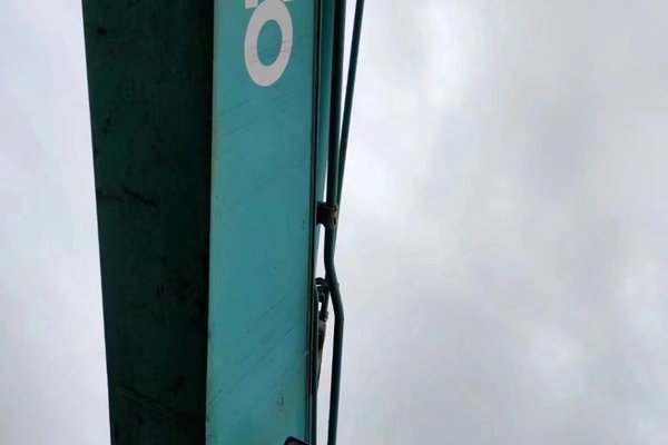 徐州市出售转让二手不详小时2014年神钢SK250挖掘机