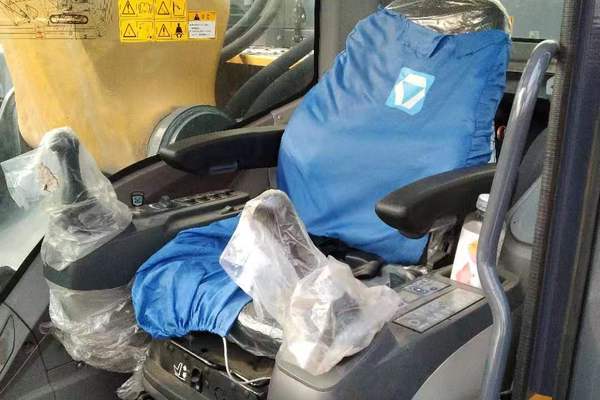 徐州市出售转让二手不详小时2019年徐工XE470D挖掘机
