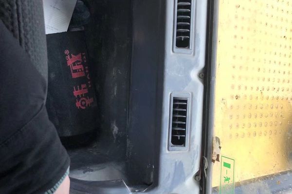 徐州市出售转让二手不详小时2016年卡特彼勒326D2L挖掘机